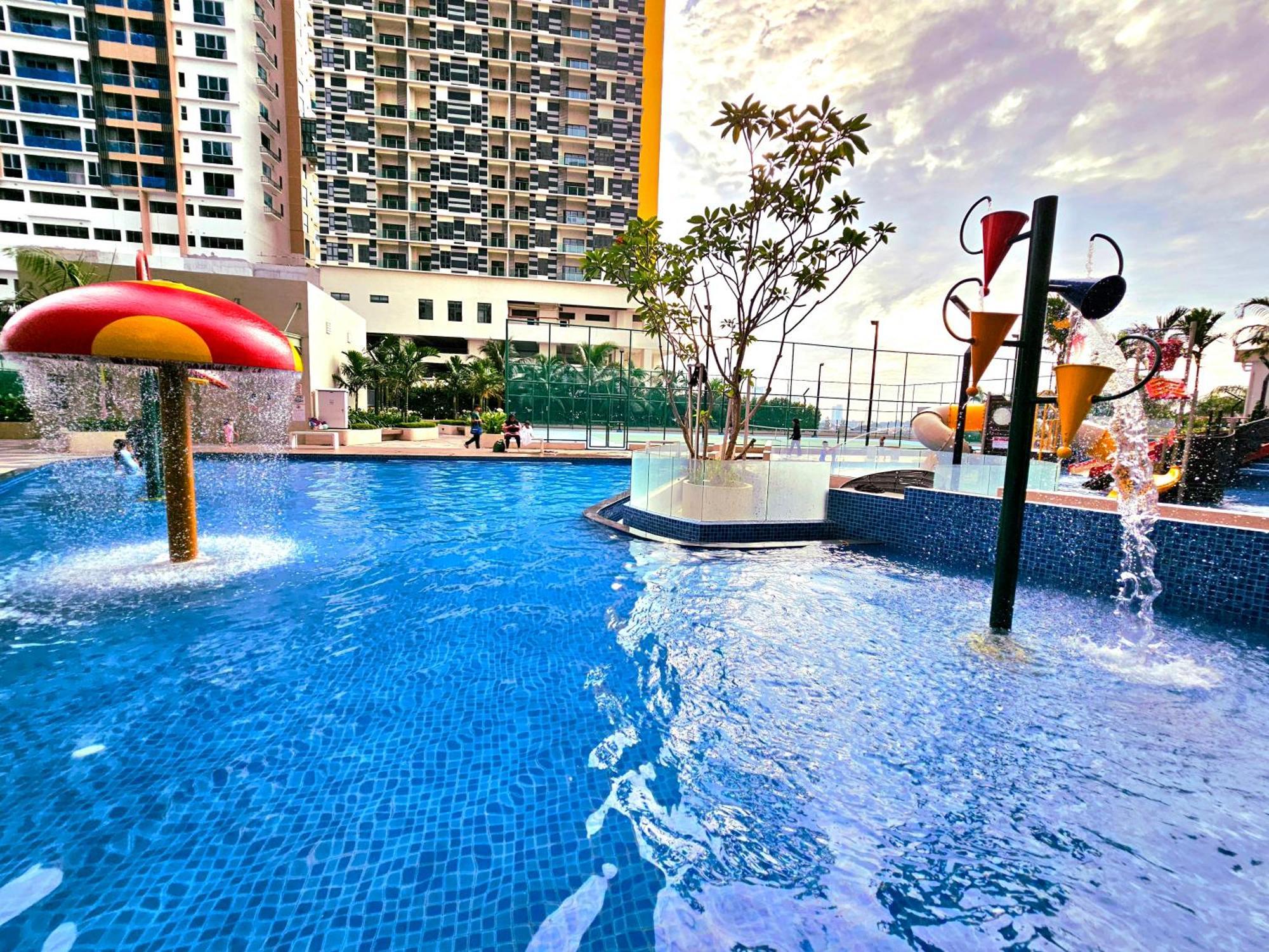 Bali Residence Waterpark Executive Suites Melaka By Ggm Eksteriør billede